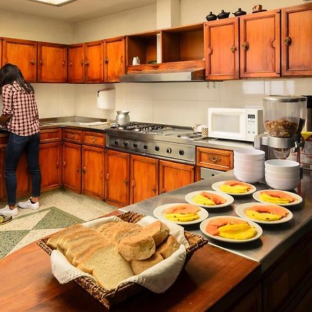 Hostal La Pinta Bogotá Dış mekan fotoğraf