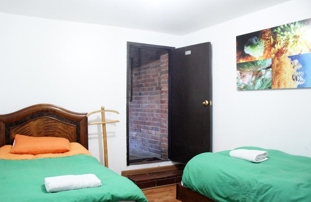 Hostal La Pinta Bogotá Dış mekan fotoğraf