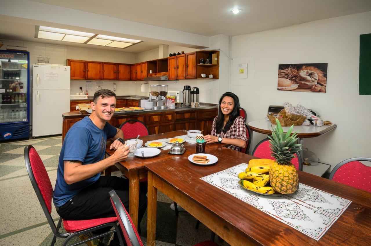 Hostal La Pinta Bogotá Dış mekan fotoğraf