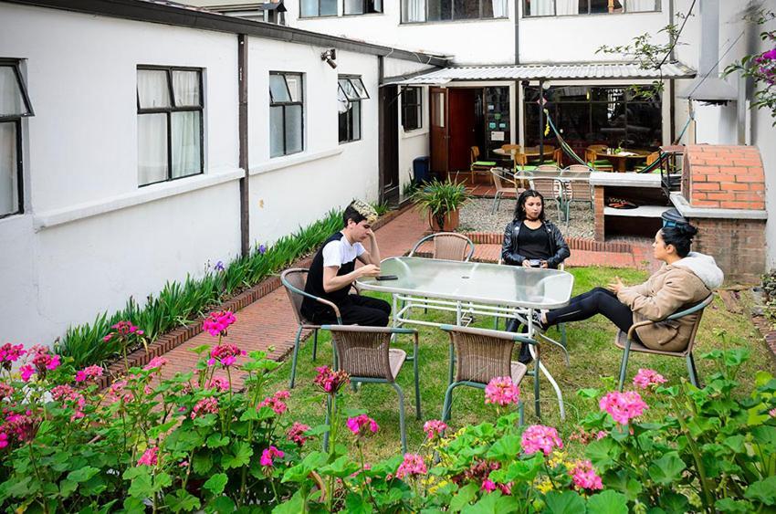 Hostal La Pinta Bogotá Dış mekan fotoğraf