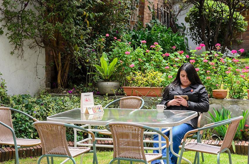 Hostal La Pinta Bogotá Dış mekan fotoğraf