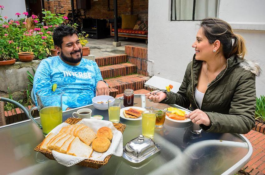 Hostal La Pinta Bogotá Dış mekan fotoğraf